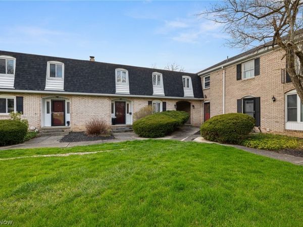 824 S Chillicothe Road, Unit 5, Aurora, OH 44202