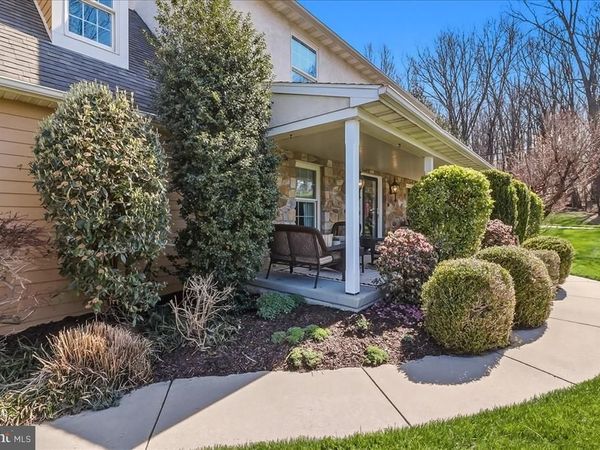 2 PARKSIDE DRIVE, ELVERSON, PA 19520