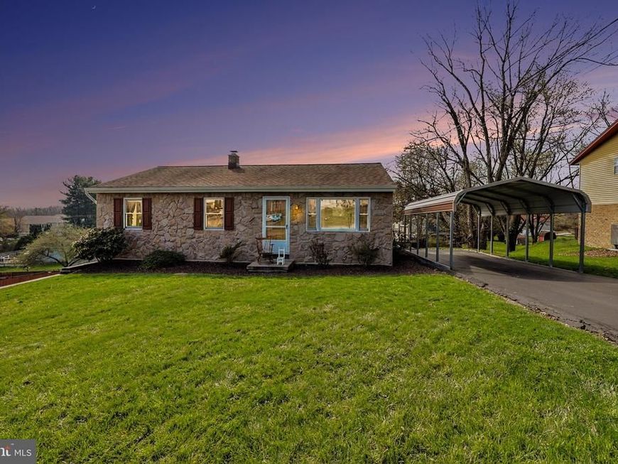 7833 Dewey Drive, Harrisburg, PA 17112 Main Photo