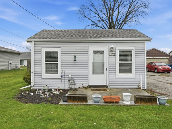 2623 Hart Road, Highland, IN 46322