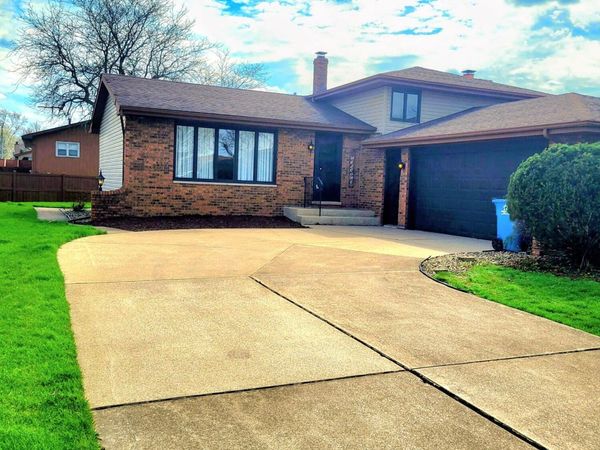 939 Devonshire Lane, Dyer, IN 46311