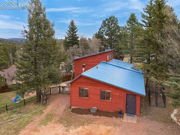 18 Holiday Drive, Woodland Park, CO 80863
