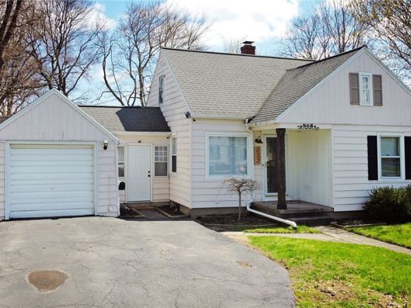 222 Oakwood Road, Rochester, NY 14616