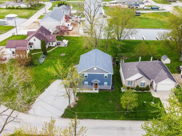9821 N Marine Key Drive, Syracuse, IN 46567