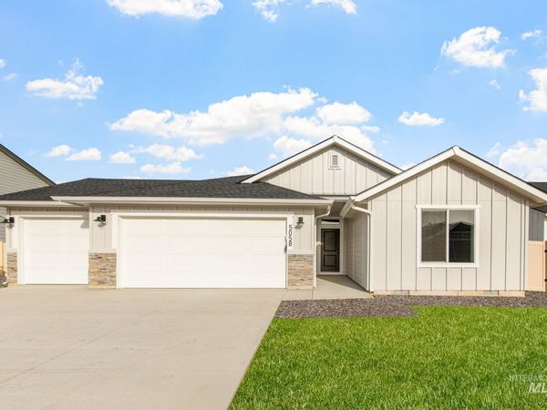 7104 E Marble Springs Dr, Nampa, ID 83687
