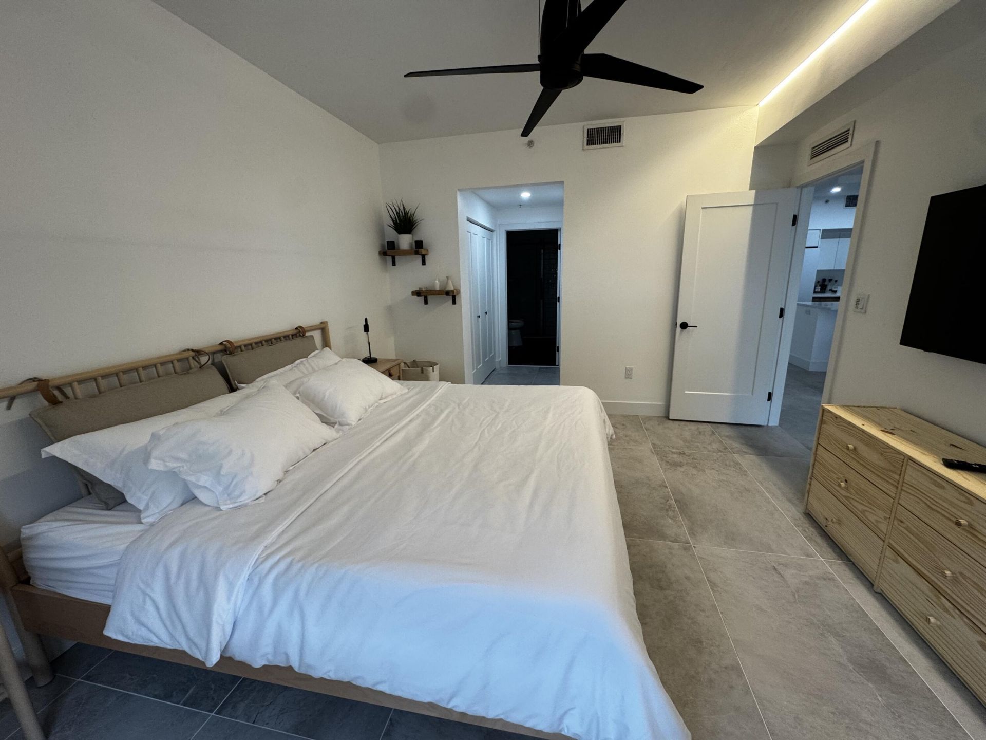 250 NE 3rd Avenue, Unit 1-416, Delray Beach, FL 33444 Photo