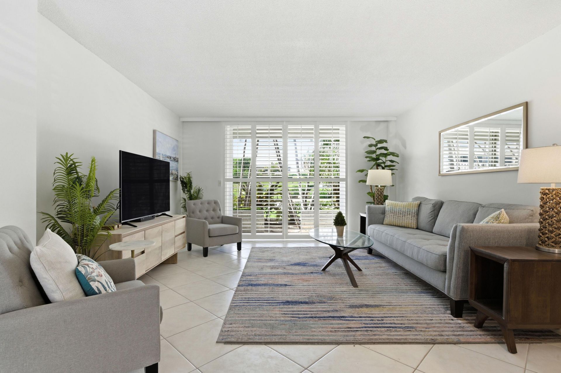 139 Sunrise Avenue, Unit 102, Palm Beach, FL 33480 Photo