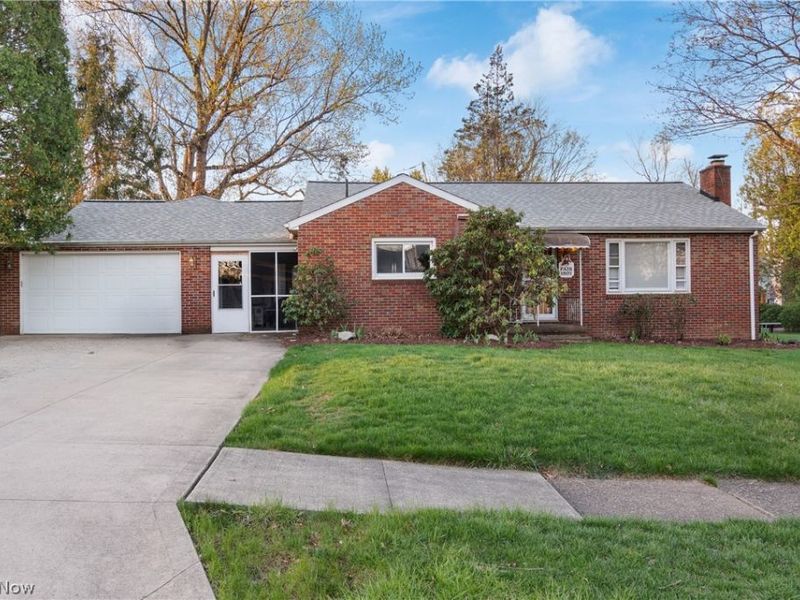 1807 Wicliff Avenue NE, Massillon, OH 44646 Photo 3