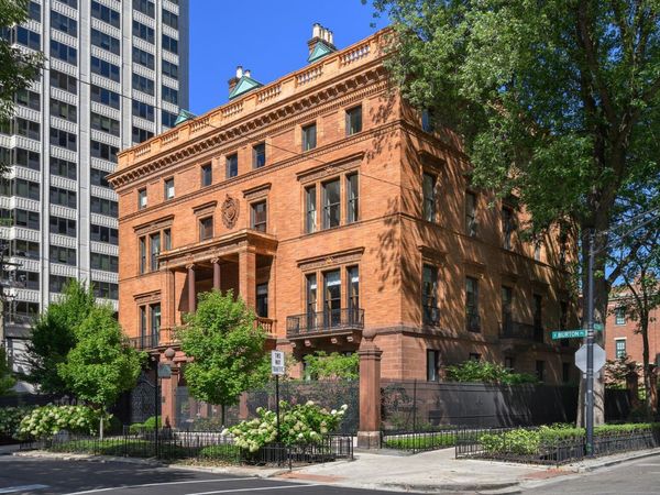 1500 N Astor Street , Unit 6, Chicago, IL 60610