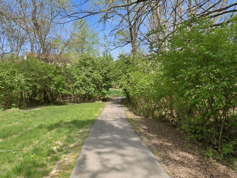 8458 Invergordon Court, Dublin, OH 43017 Photo 6