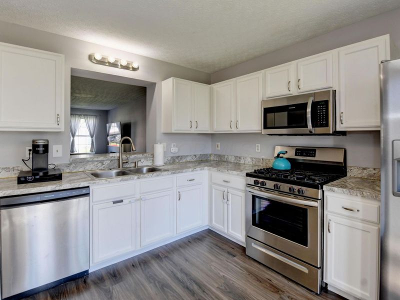 3469 Steiner Street, Columbus, OH 43231 Photo 10