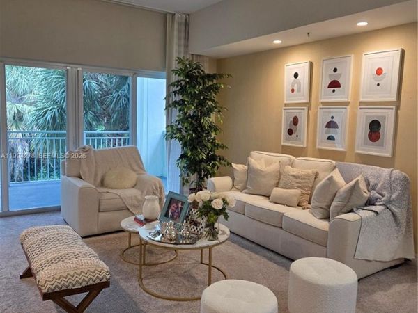 5300 NW 87th Ave, Unit 416, Doral, FL 33178