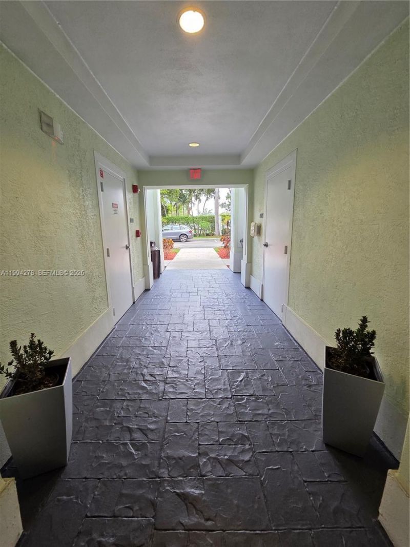 5300 NW 87th Ave, Unit 416, Doral, FL 33178 Photo