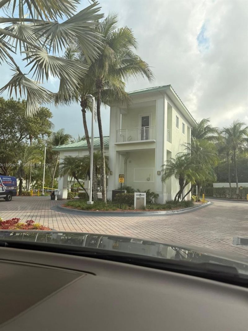 5300 NW 87th Ave, Unit 416, Doral, FL 33178 Photo