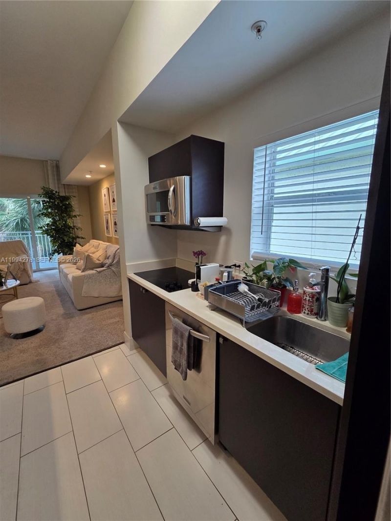 5300 NW 87th Ave, Unit 416, Doral, FL 33178 Photo