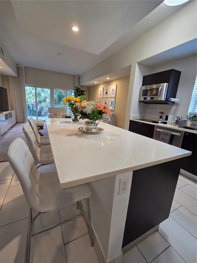 5300 NW 87th Ave, Unit 416, Doral, FL 33178 Photo