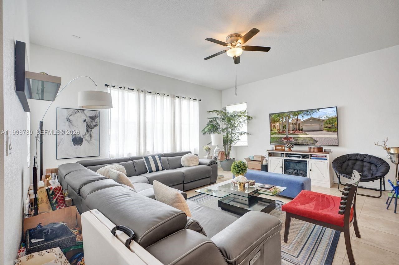 3982 W Whitewater Ave , Weston, FL 33332 Photo