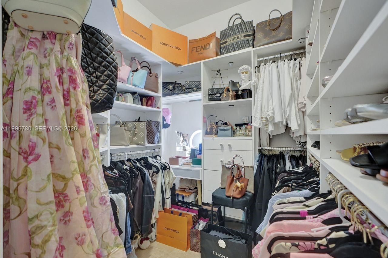 3982 W Whitewater Ave , Weston, FL 33332 Photo