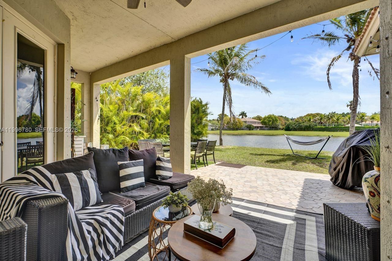 3982 W Whitewater Ave , Weston, FL 33332 Photo