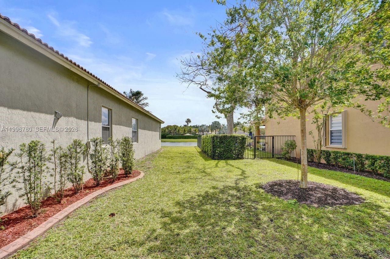 3982 W Whitewater Ave , Weston, FL 33332 Photo