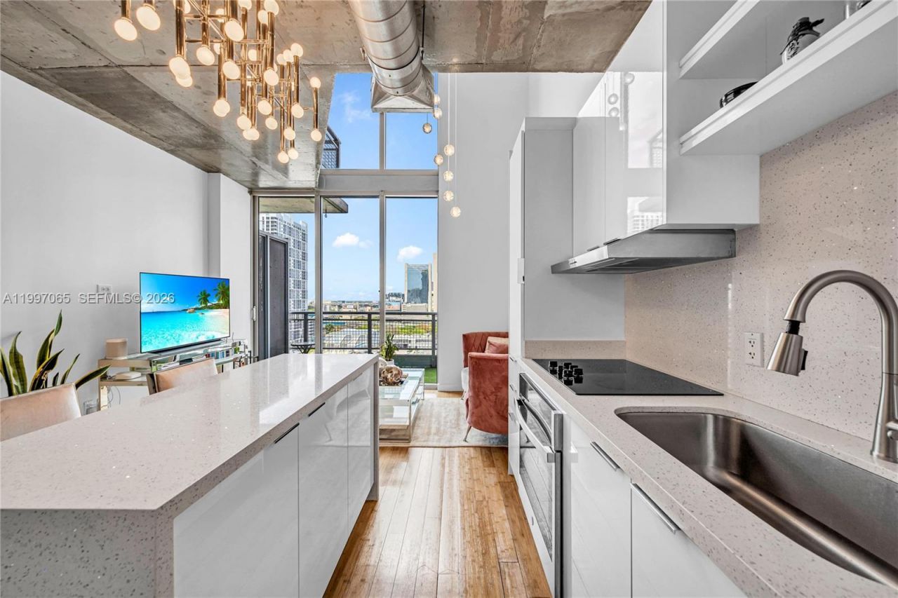 690 SW 1st Ct, Unit 1709, Miami, FL 33130 Photo