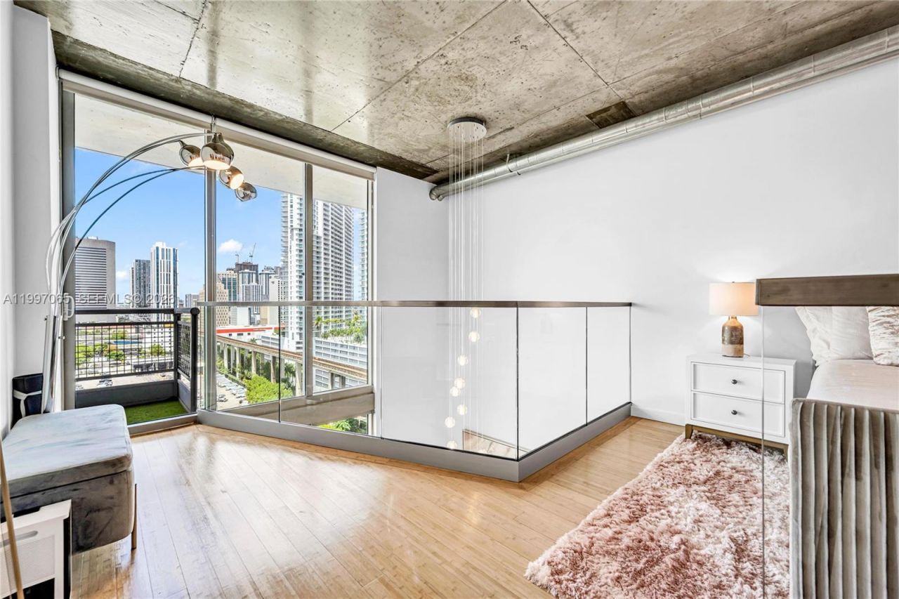 690 SW 1st Ct, Unit 1709, Miami, FL 33130 Photo