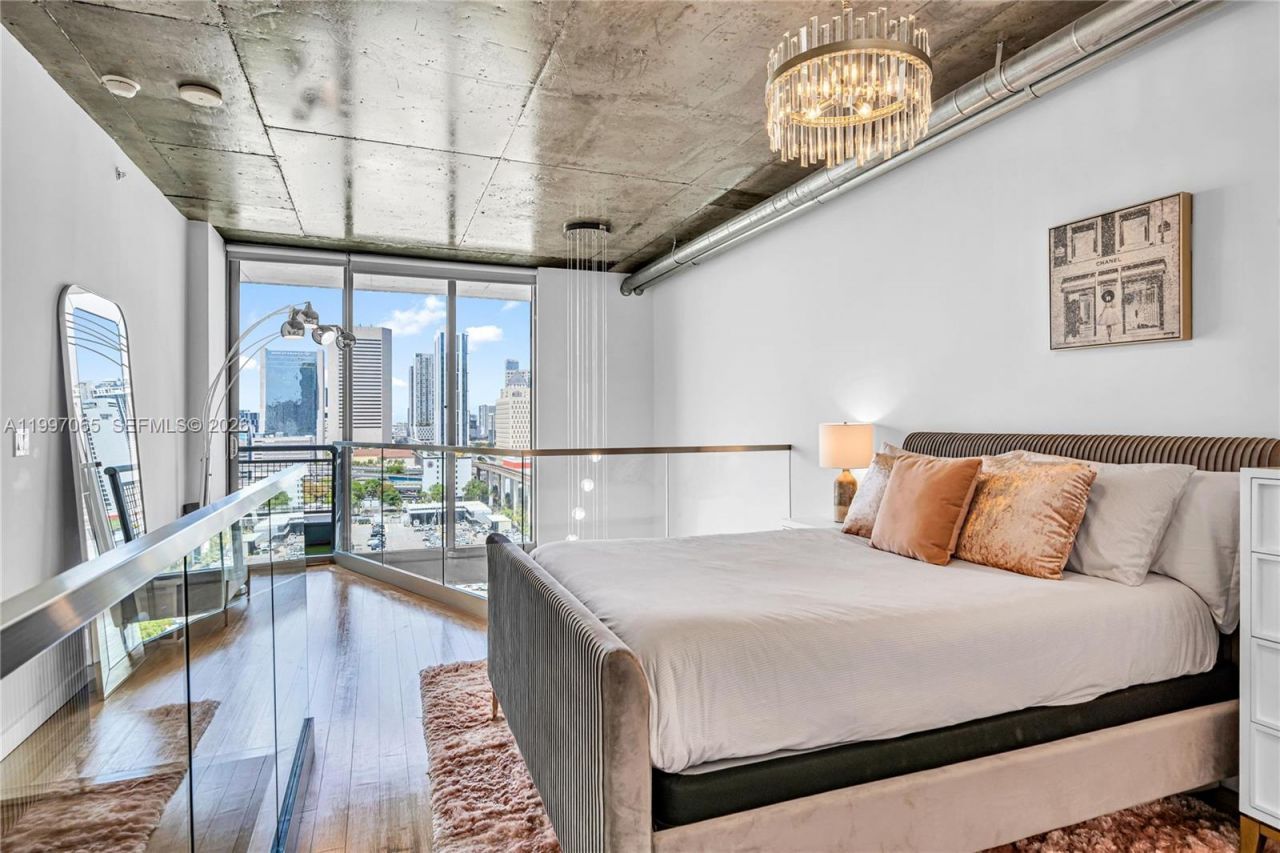 690 SW 1st Ct, Unit 1709, Miami, FL 33130 Photo