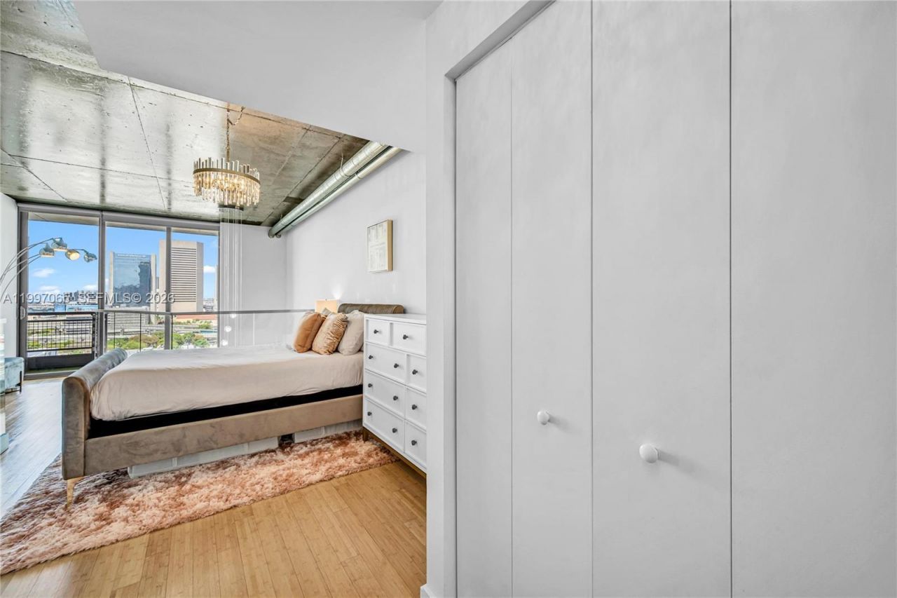 690 SW 1st Ct, Unit 1709, Miami, FL 33130 Photo