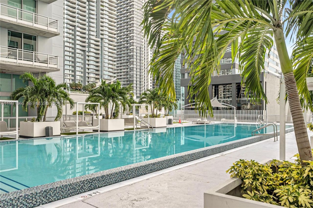 690 SW 1st Ct, Unit 1709, Miami, FL 33130 Photo