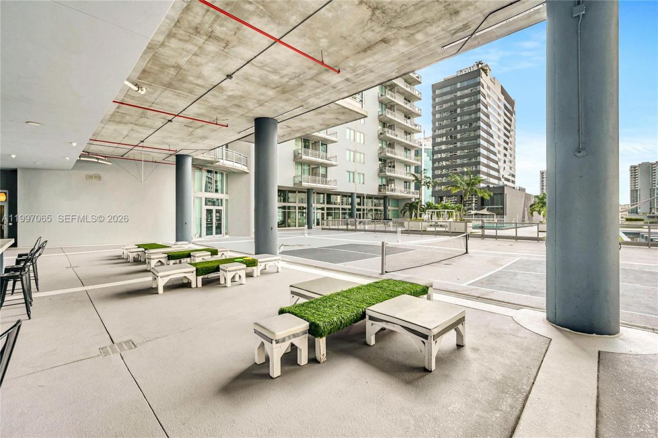 690 SW 1st Ct, Unit 1709, Miami, FL 33130 Photo