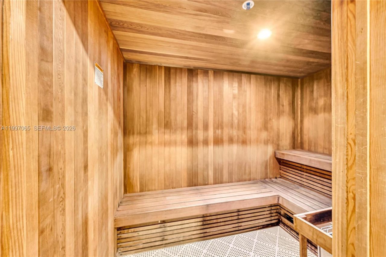 690 SW 1st Ct, Unit 1709, Miami, FL 33130 Photo