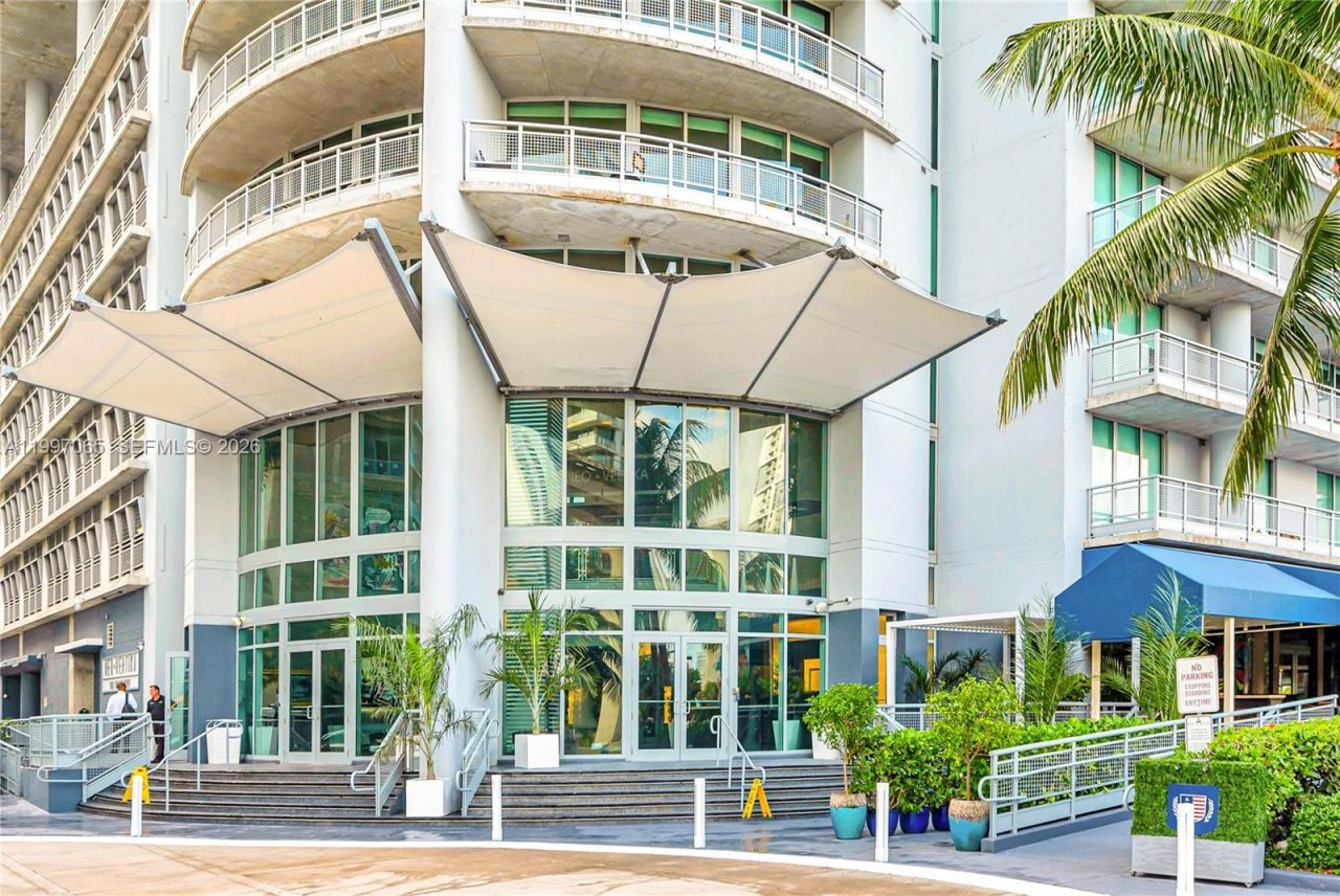 690 SW 1st Ct, Unit 1709, Miami, FL 33130 Photo