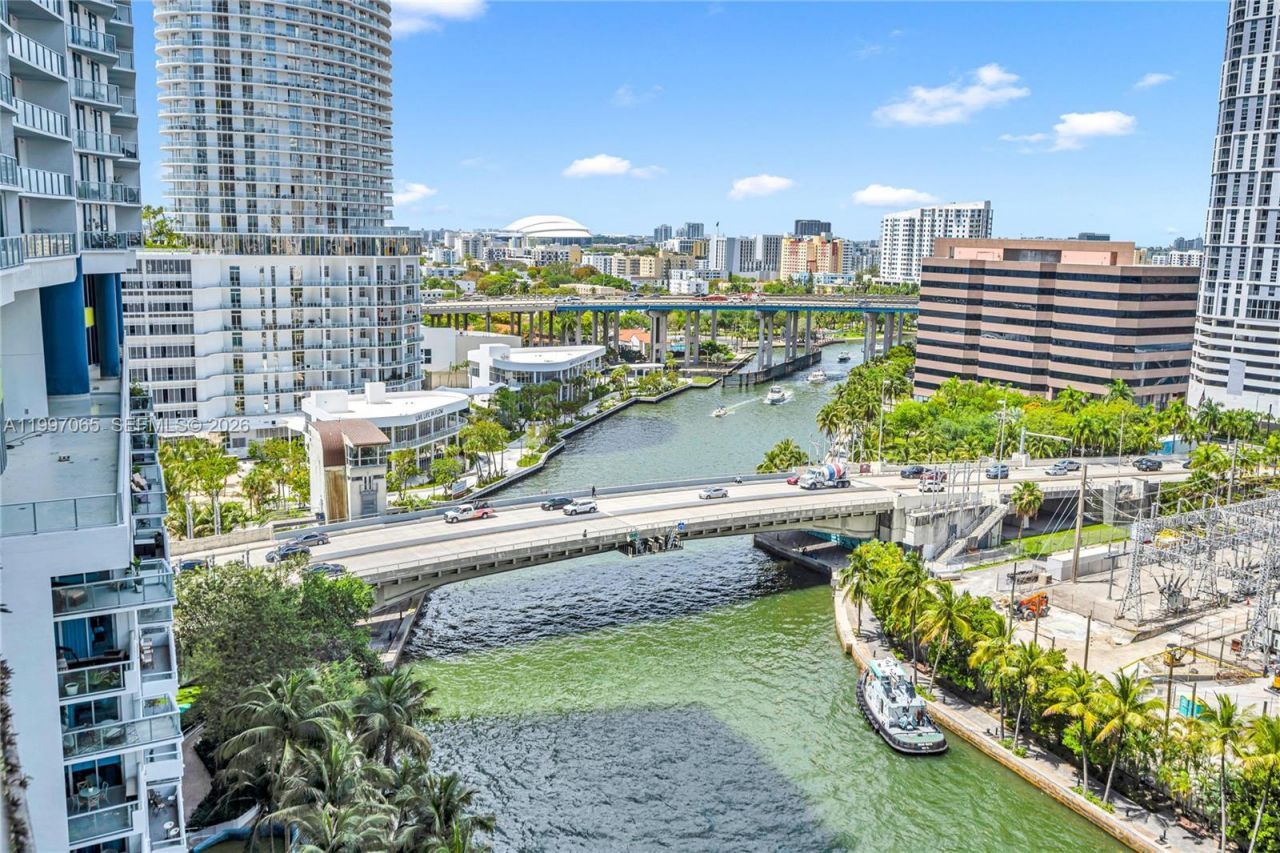 690 SW 1st Ct, Unit 1709, Miami, FL 33130 Photo