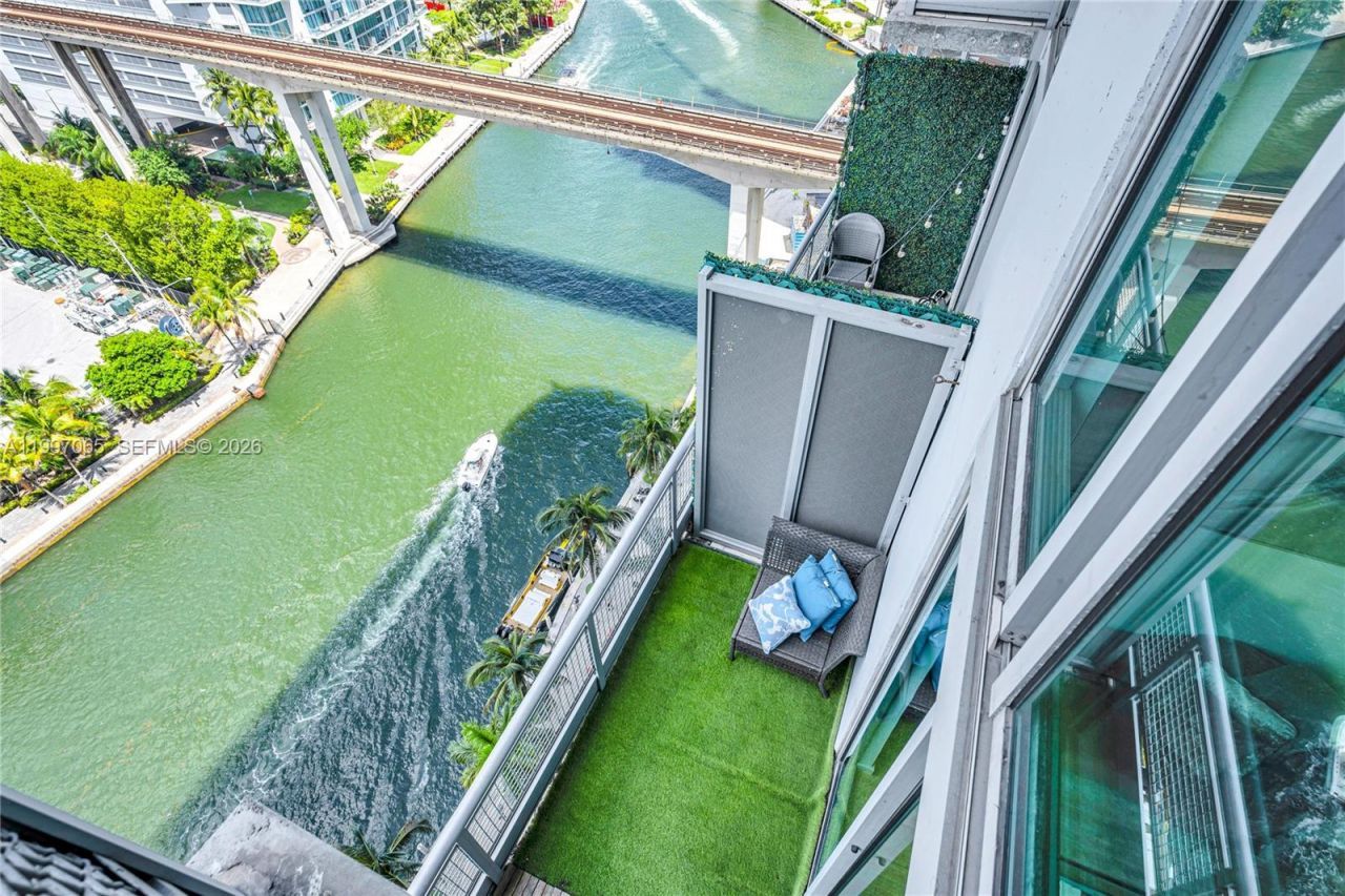 690 SW 1st Ct, Unit 1709, Miami, FL 33130 Photo