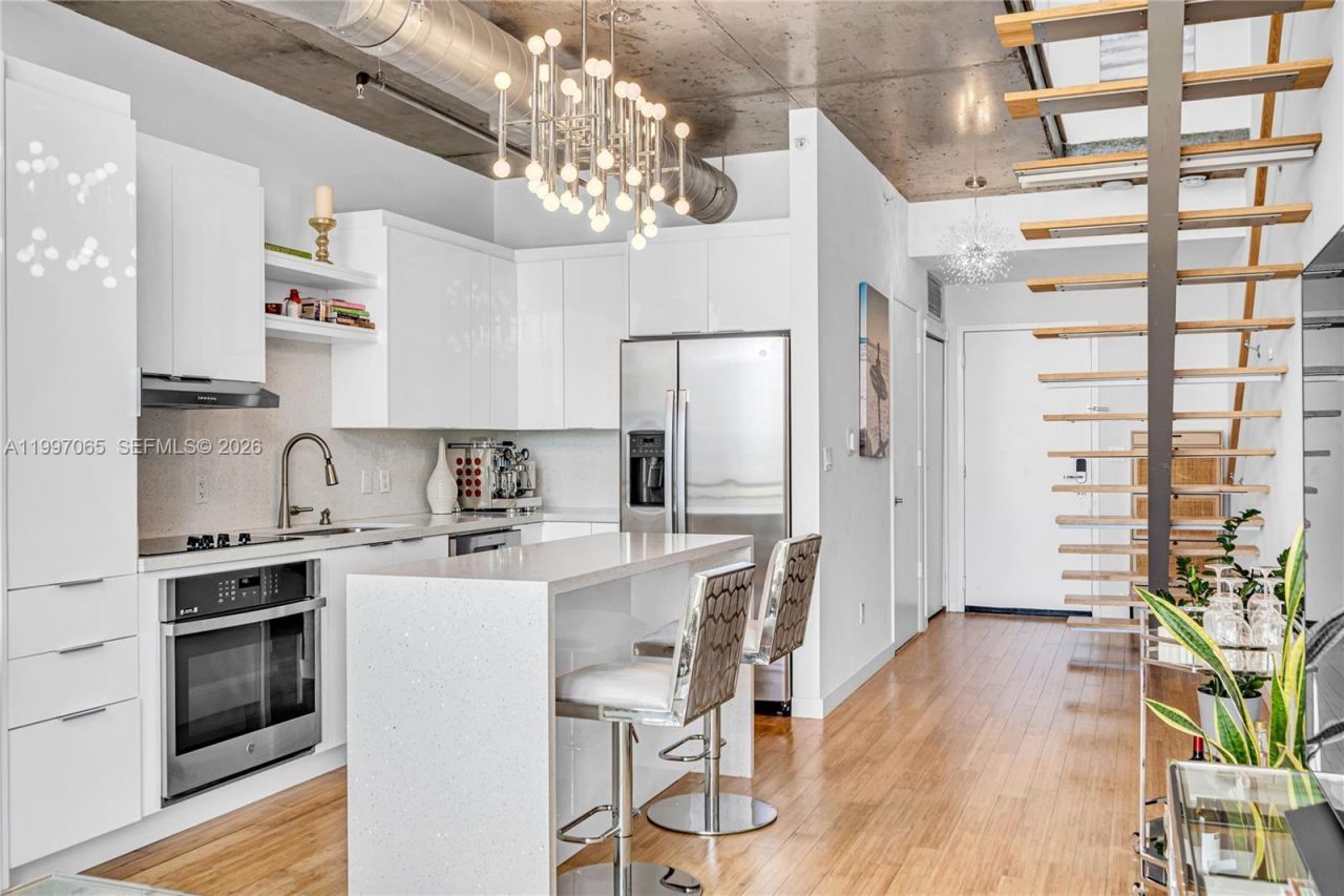 690 SW 1st Ct, Unit 1709, Miami, FL 33130 Photo