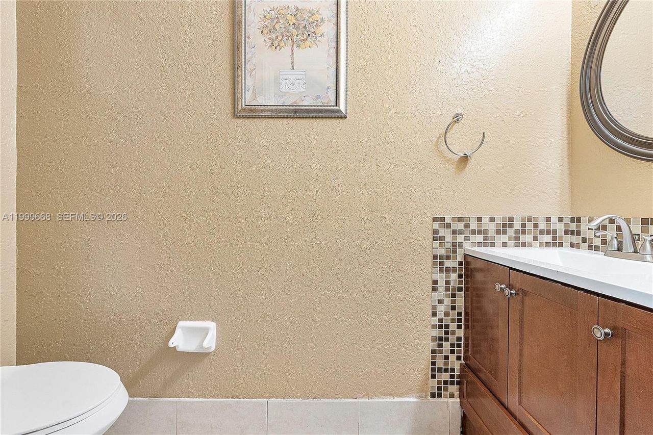 7659 Tamarac Island Circle, Tamarac, FL 33321 Photo