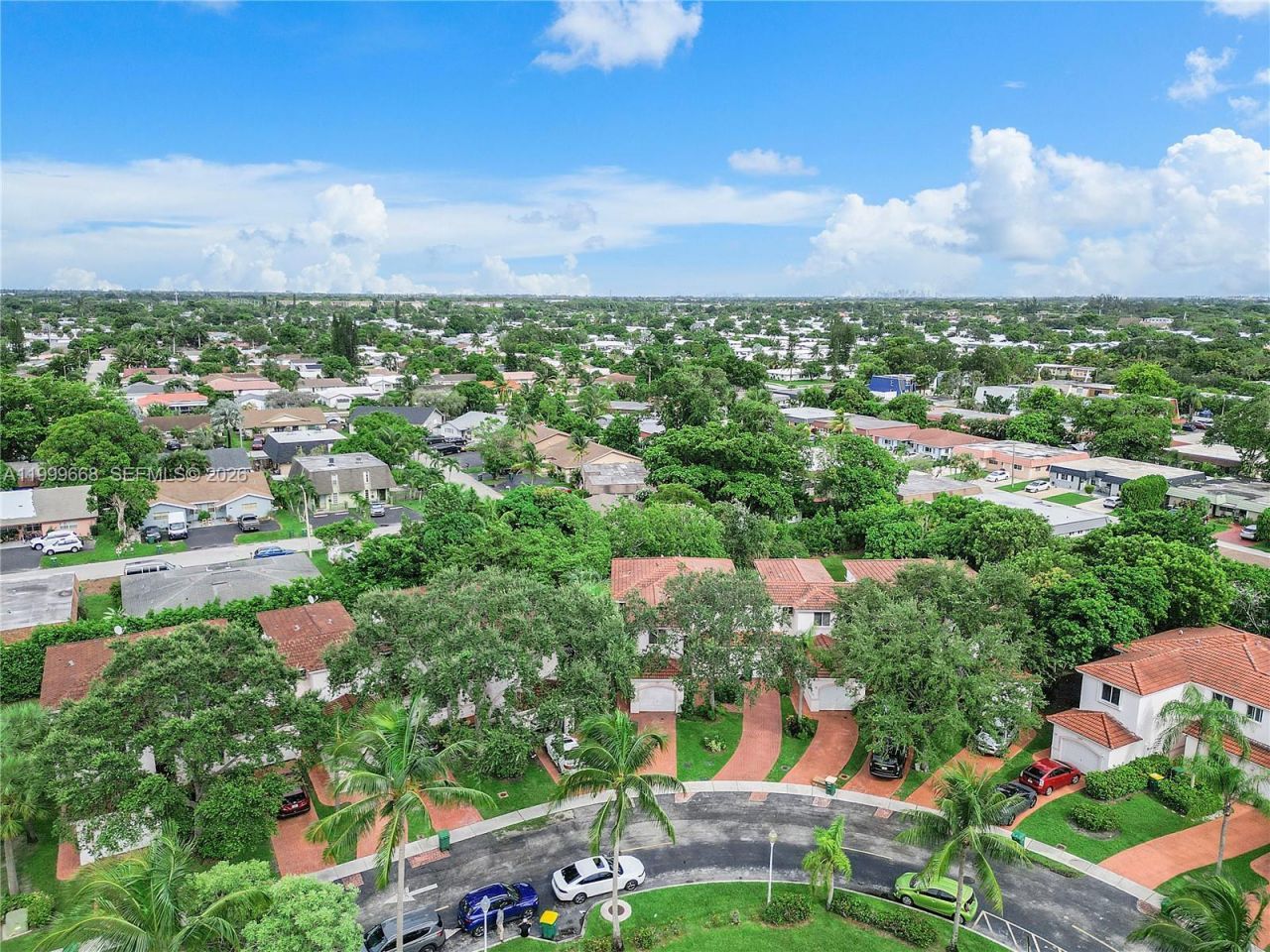 7659 Tamarac Island Circle, Tamarac, FL 33321 Photo