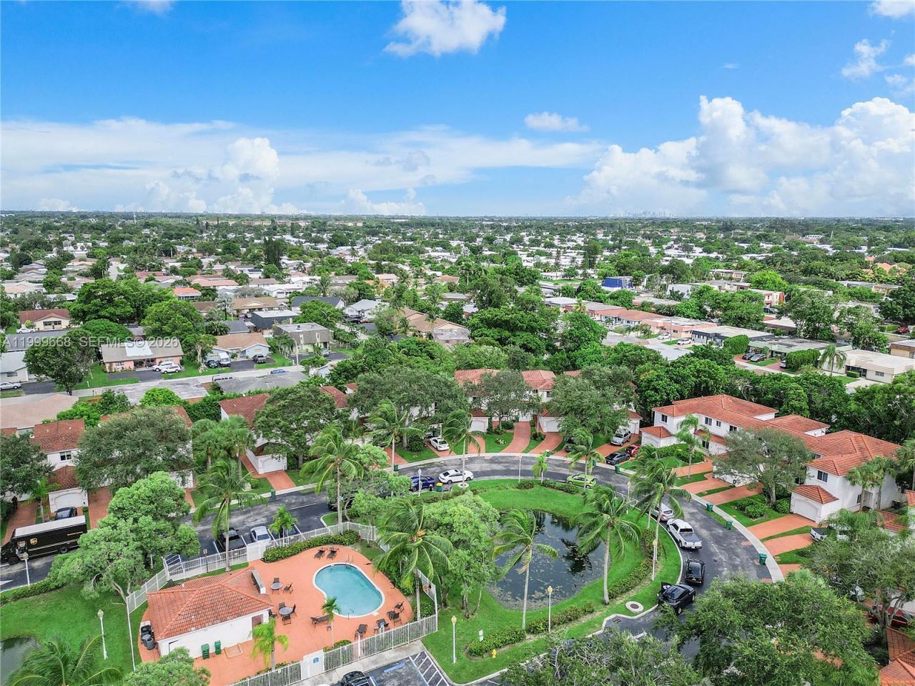 7659 Tamarac Island Circle, Tamarac, FL 33321 Photo