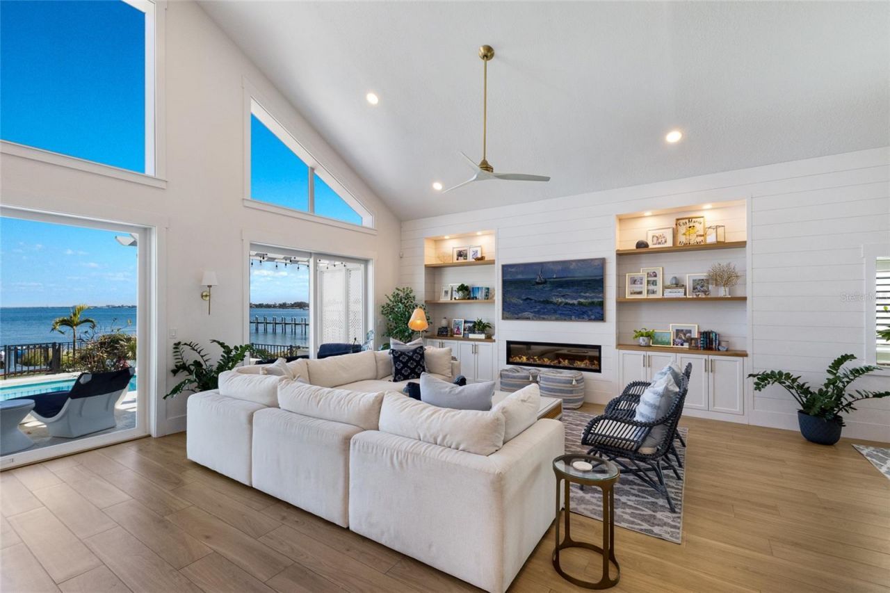 1519 Riverview Lane, Bradenton, FL 34209 Photo