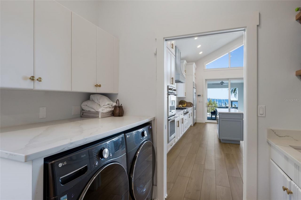 1519 Riverview Lane, Bradenton, FL 34209 Photo