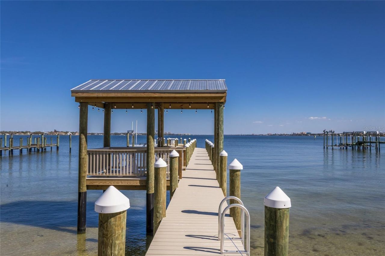 1519 Riverview Lane, Bradenton, FL 34209 Photo