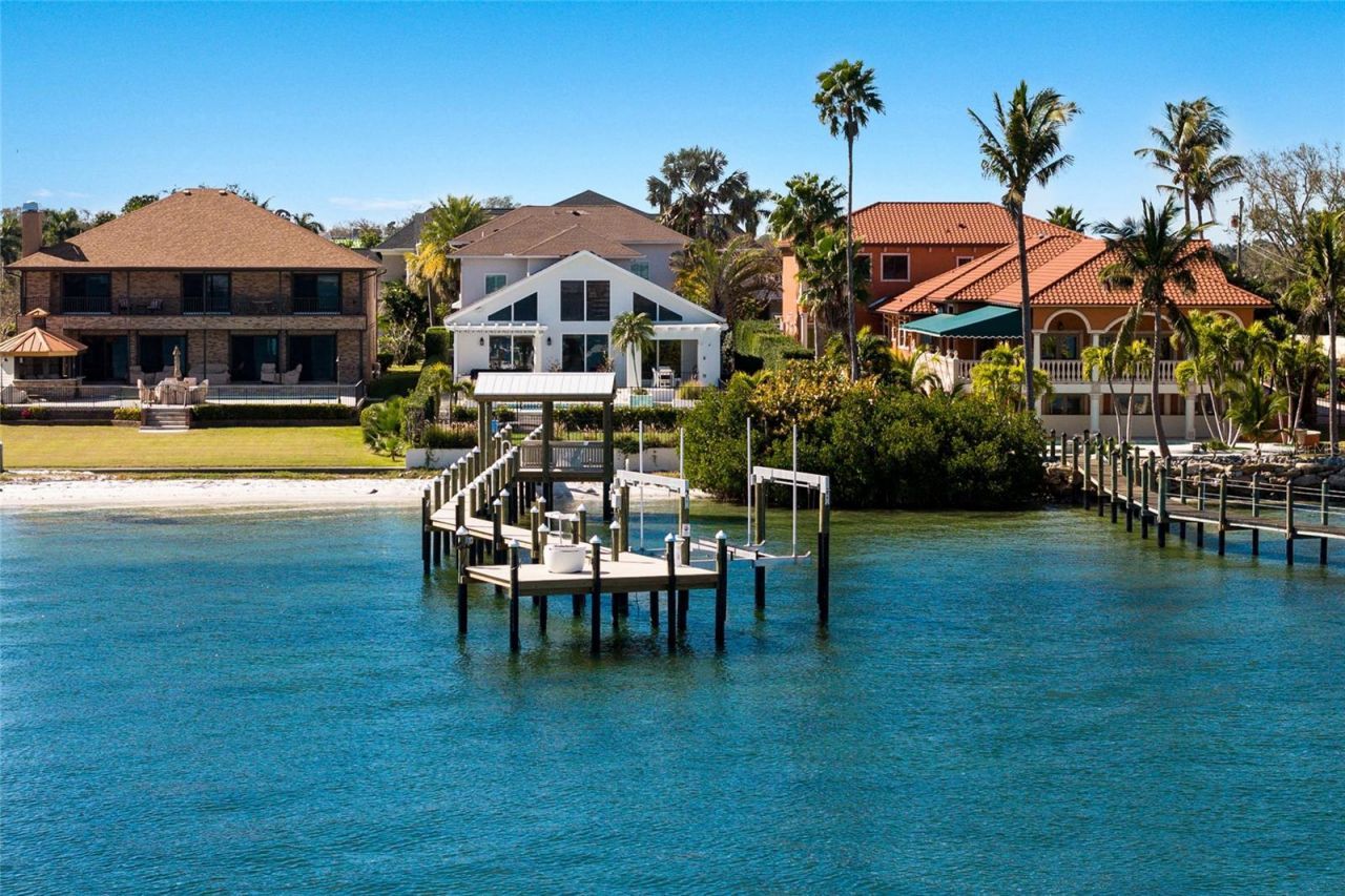 1519 Riverview Lane, Bradenton, FL 34209 Photo