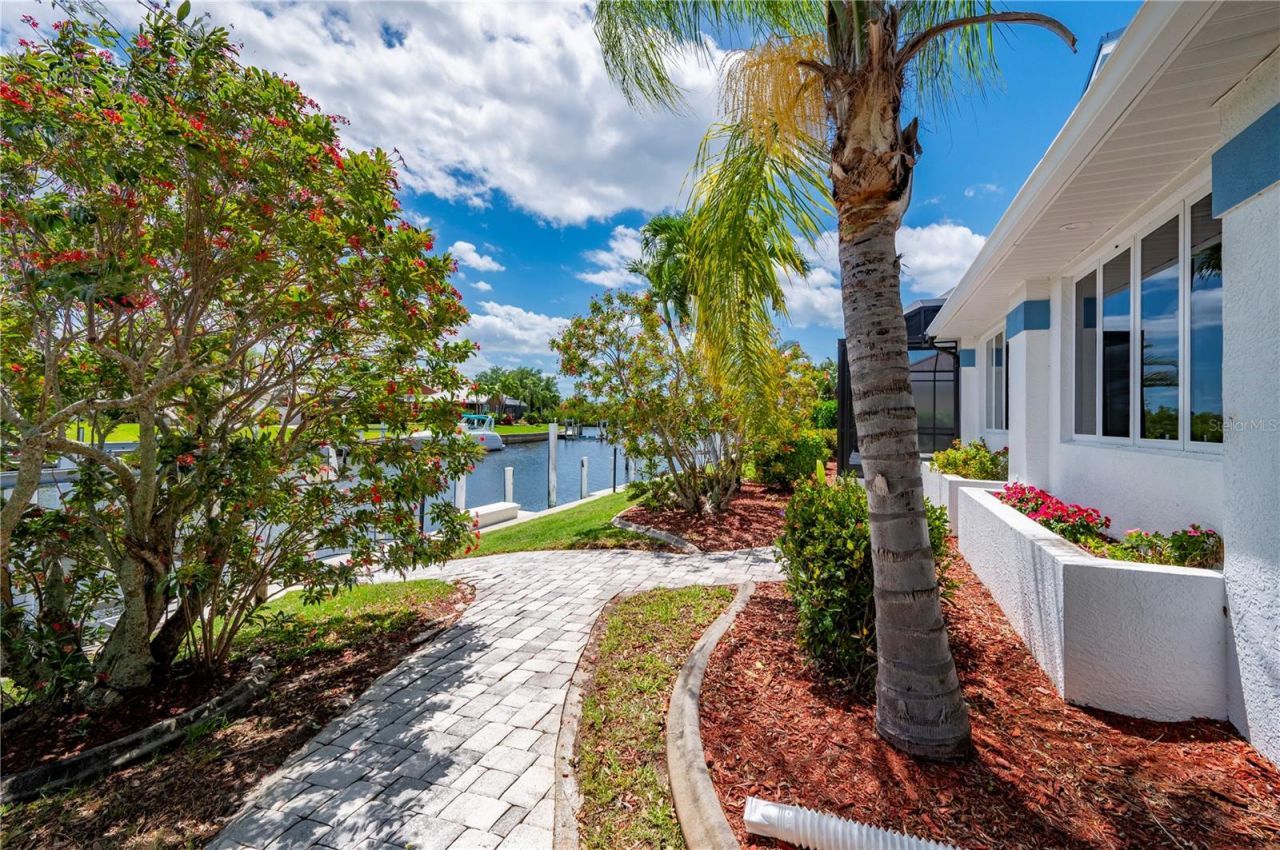 5018 Captiva Court, Punta Gorda, FL 33950 Photo