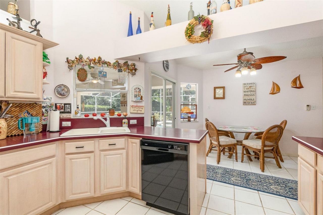 16730 Beauclaire Court, Tavares, FL 32778 Photo