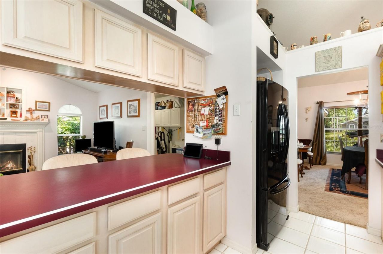 16730 Beauclaire Court, Tavares, FL 32778 Photo