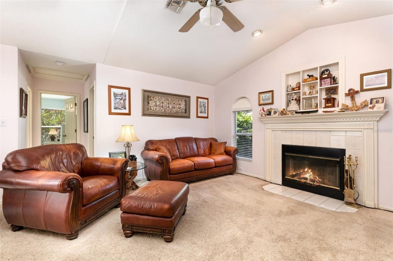 16730 Beauclaire Court, Tavares, FL 32778 Photo