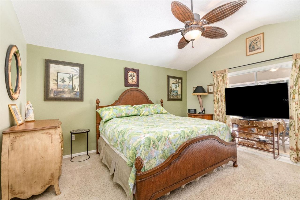 16730 Beauclaire Court, Tavares, FL 32778 Photo