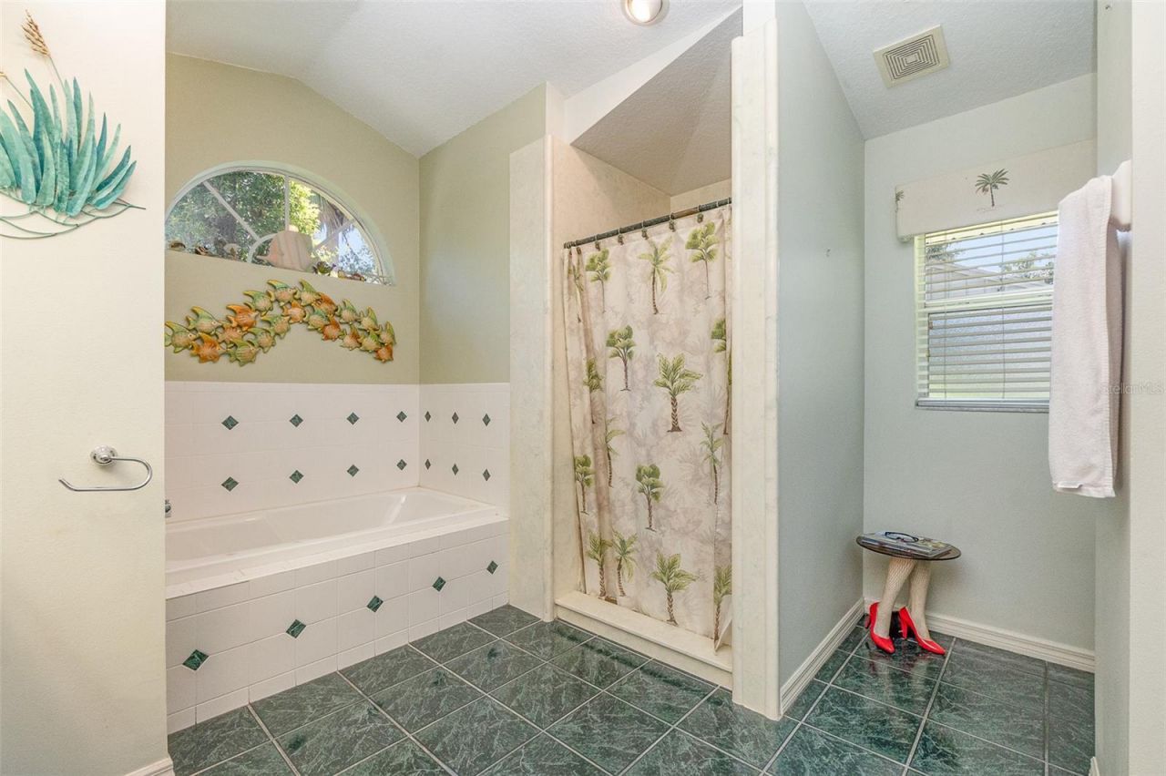 16730 Beauclaire Court, Tavares, FL 32778 Photo