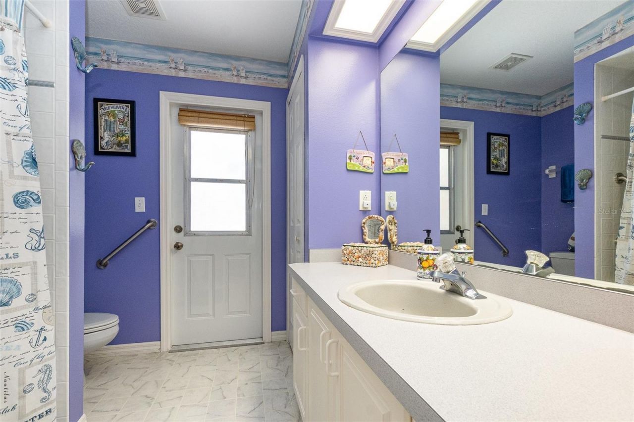 16730 Beauclaire Court, Tavares, FL 32778 Photo