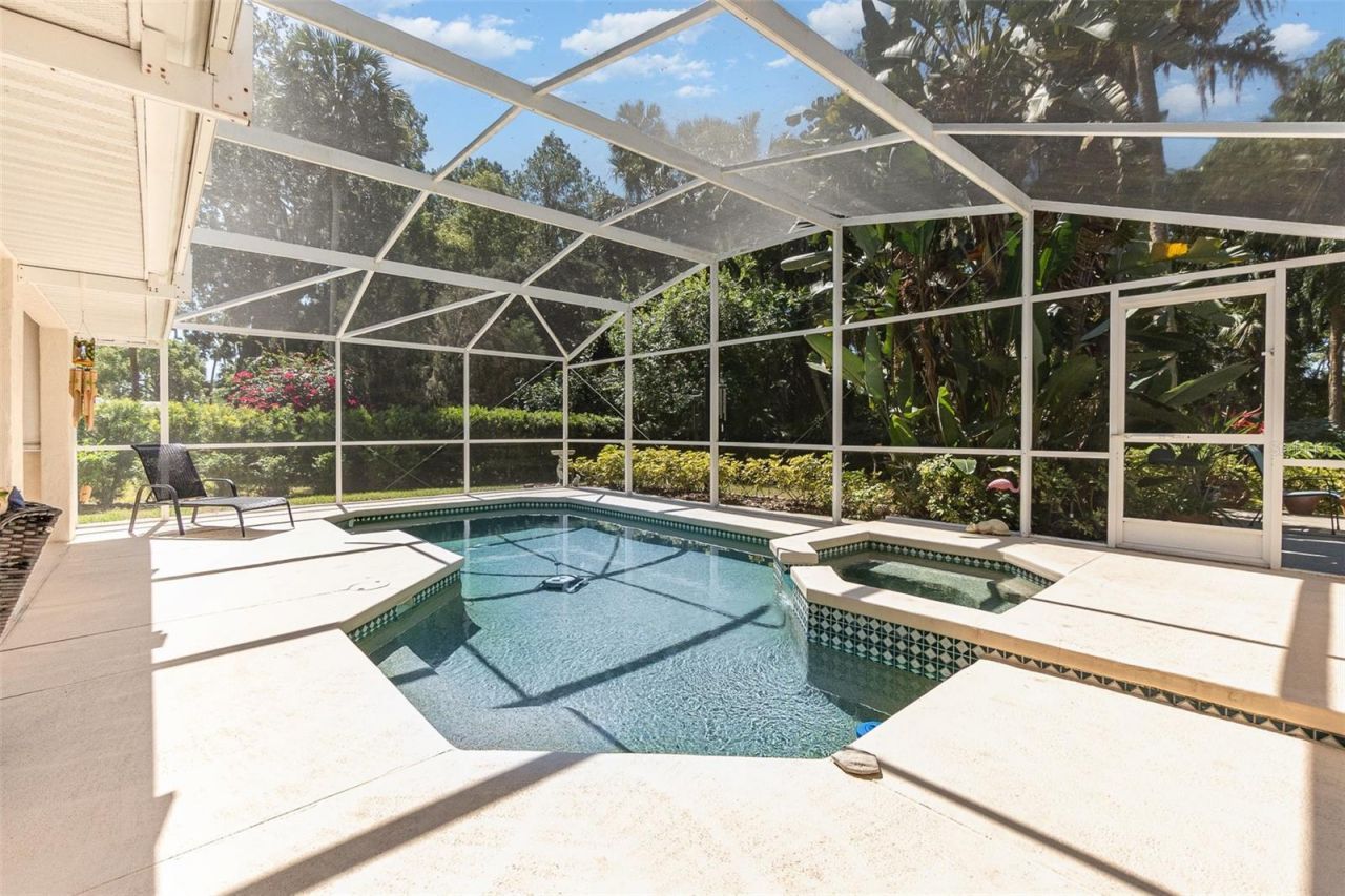 16730 Beauclaire Court, Tavares, FL 32778 Photo